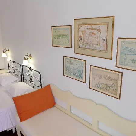 πανσιόν εύα 4*